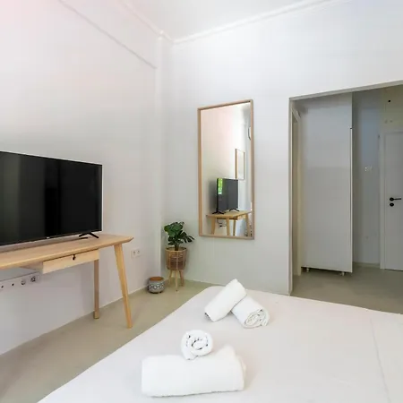 New Renovated Cosy In Koukaki Apartment *