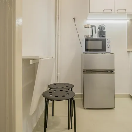 New Renovated Cosy In Koukaki